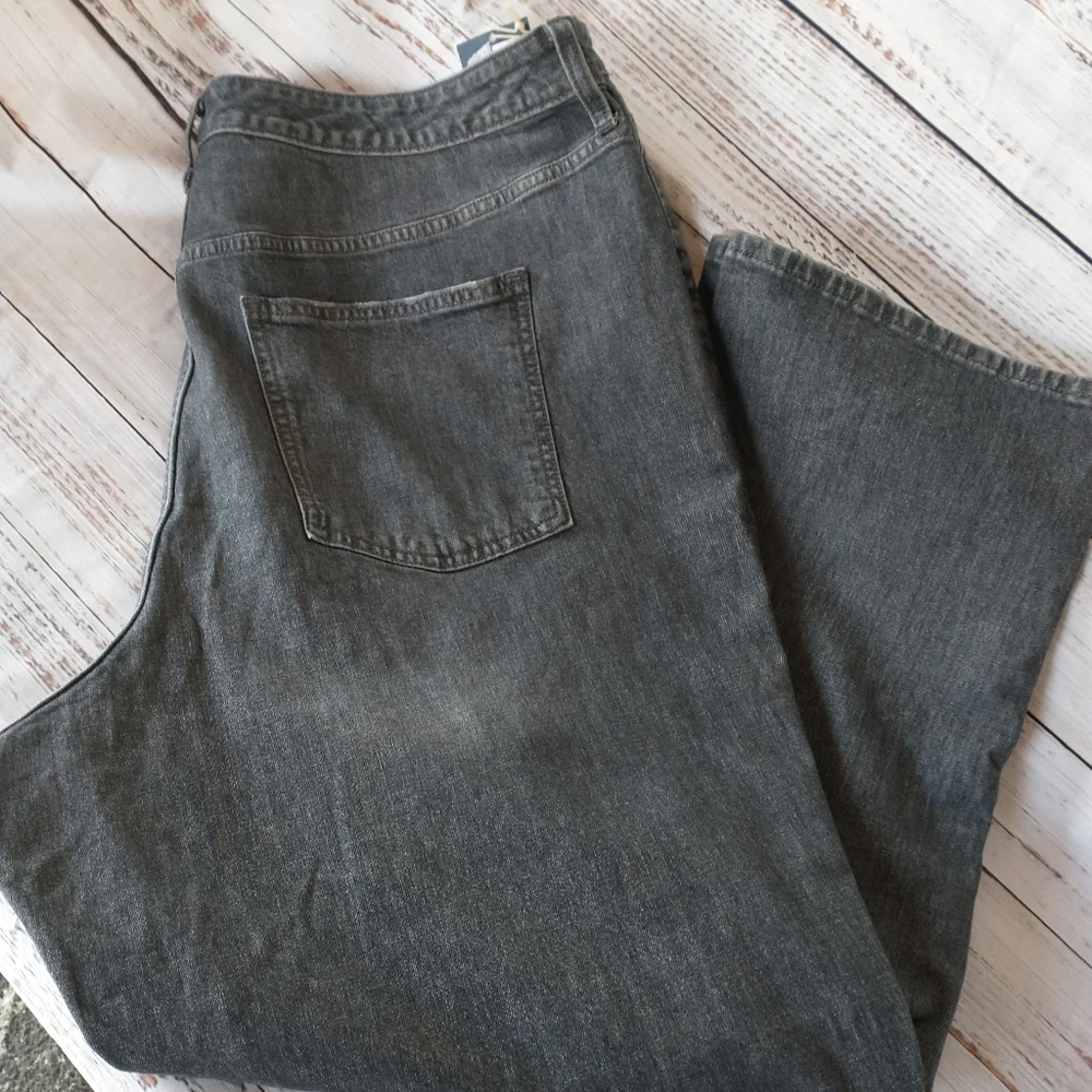 Plus Size High Rise Jeans 24W vintage straight. G
